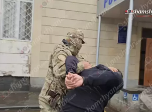 Վանաձորում ոստիկաններն ու ԱԱԾ աշխատակիցները բերման են ենթարկել «Խիմզավոդցի կարատեիստ» Արսենին․ նա եղել է զինված