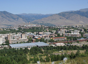 Չարենցավանի «VTB-ի խաչմերուկ»-ում տեղի ունեցած վիճաբանություն-ծեծկռտուքի մասնակիցների թիվը անցնում է 26-ը․ նրանցից 3-ը ձերբակալվել են