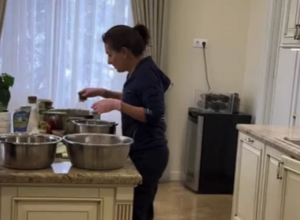 Աննա, դու էլի տոլմա՞ ես փաթաթում․ Փաշինյան