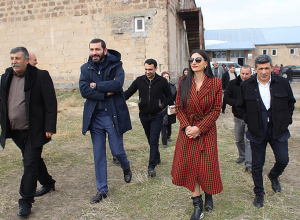 Անահիտ Մանասյանը դեկտեմբերի 2-ին այցելել է Արագածոտնի մարզի եզդիական բնակչություն ունեցող բնակավայրեր