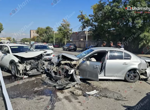 Գյումրի-Հայկավան ճանապարհին բախվել են «Audi»-ն, մարդատար ավտոբուսն ու բեռնատարը. կան տուժածներ