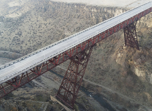 Նոր Հաճնի կամրջի երթևեկելի մասն այսօր բացվել է