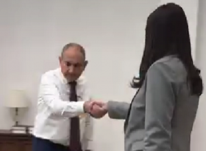 Փաշինյանն աշխատանքային հանդիպում է ունեցել ՆԳ նախարարի հետ