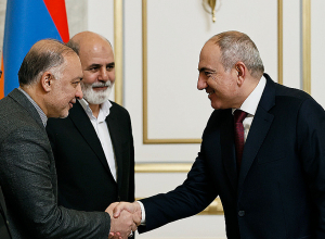 Пашинян принял делегацию во главе с секретарем Высшего совета национальной безопасности Ирана