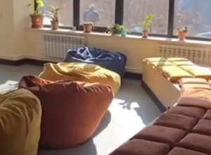 Клуб-библиотека Багабердского района Капана отремонтирован и меблирован: Пашинян