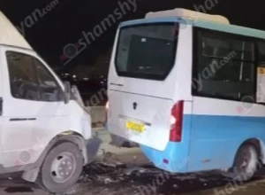 Իսակովի պողոտայում բախվել են թիվ 75 երթուղին և Երևան-Արմավիր երթուղին սպասարկող «ԳԱԶել»-ները