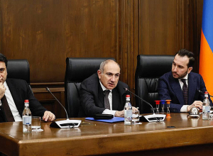 Ազգային ժողովում տեղի է ունեցել Նիկոլ Փաշինյանի հանդիպումը «Քաղաքացիական պայմանագիր» խմբակցության հետ