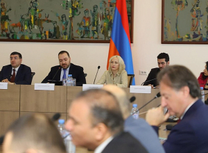 ՀՀ ԱԳՆ գլխավոր քարտուղարը հանդիպում է ունեցել Հայաստանում հավատարմագրված դիվանագիտական ներկայացուցչությունների հետ