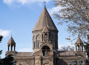 Կարգալույծ է հռչակվել Տ. Արմեն քահանա Մելքոնյանը