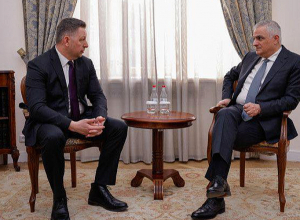 Զրուցակիցները քննարկել են Հայաստանում «Վիզ էյր» ընկերության գործունեության ընդլայնման հնարավորությունները