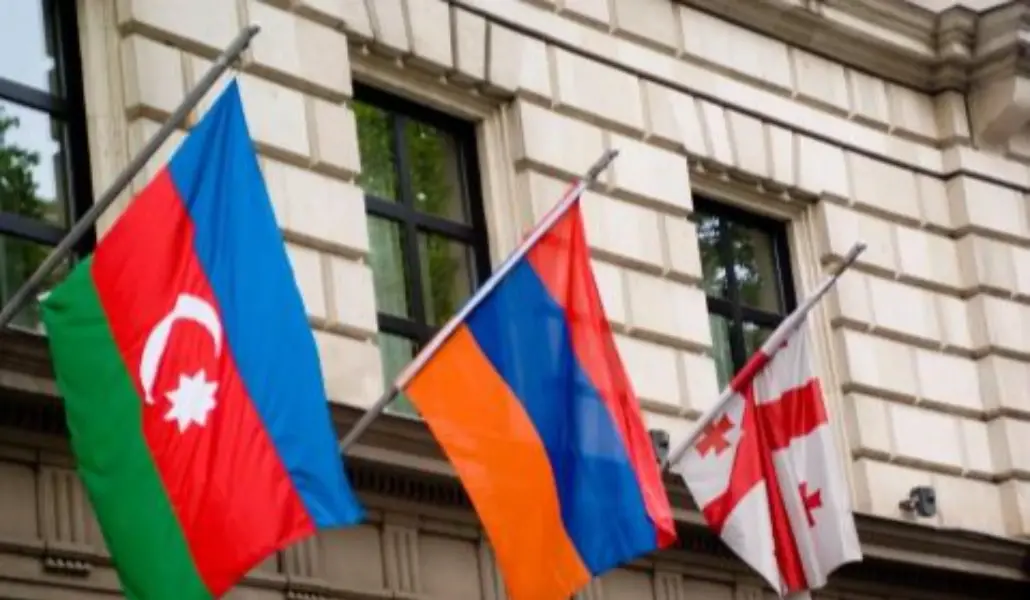 MBZZ3692v5huPdvR3yQ5nzWyVmClcFX7kCk69hQH