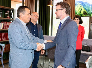 Մեծ Բրիտանիայի դեսպանը՝ Սյունիքում. քննարկվել են զարգացման ու անվտանգության հարցեր