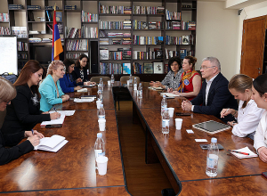 «Դպրոցական սնունդ» ծրագիրը կփորձարկվի Երևանի դպրոցներում ․ քննարկում ԿԳՄՍՆ-ում