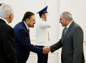 Վարչապետն ընդունել է Ասորական համաշխարհային համաժողովի նախագահին