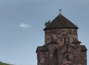 Մոմ վառեցինք Ոսկեպարի եկեղեցում․ Փաշինյան