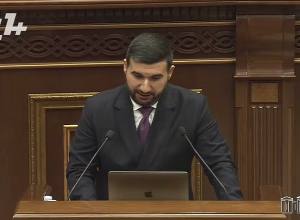 Պարոնայք Ռոբերտ և Լևոն Քոչարյաններ, մենք՝ հայերս, քրիստոնյա ենք, և մայրը մեզ համար սրբություն է