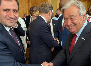 Սուրեն Պապիկյանը ոչ ֆորմալ շփումներ է ունեցել մի շարք երկրների բարձրաստիճան պաշտոնյաների հետ