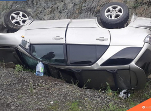 Ավտոմեքենան դուրս է եկել ճանապարհի երթևեկելի հատվածից և կողաշրջվել