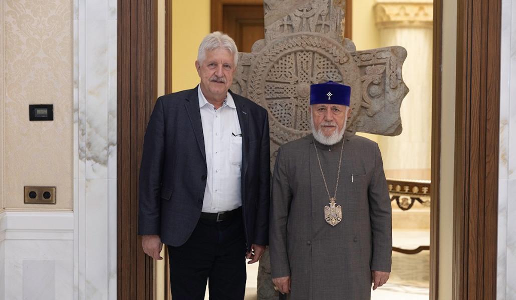 493222892_1014335364154984_4309400806148108791_n