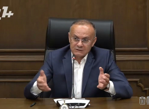 Նրանք բեմադրում են բախում, ցածրորակ շոու․ սկսում են քոչվորներին բնորոշ ոհմակային սադրանքներ հրահրել