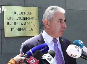 Էդգար Ղազարյանը Փաշինյանի իմպիչմենտի հարցով հանդիպում է պատգամավորների հետ. ՈՒՂԻՂ