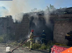 Հրդեհ Արին Բերդի փողոցում գտնվող չշահագործվող պահեստներում