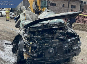 Մայիսյան գյուղի սկզբնամասում բախվել են ավտոմեքենաներ