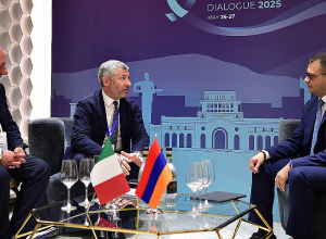 ՀՀ ԱԳ նախարարի տեղակալի հանդիպումը Իտալիայի ԱԳՆ հատուկ հարցերով բանագնաց Գերարդո Ամադուցիի և սենատոր Իվան Սկալֆարոտոյի հետ