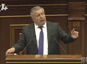 Առաջարկում եմ պաշտպանության նախարարությունը տեղափոխել Սյունիք, Բնապահպանությունը՝ Սեւան,․․․․