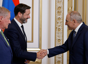 Փաշինյանն ընդունել է Ֆրանսիայի Օվերն Ռոն Ալպ ռեգիոնի նախագահ Ֆաբրիս Պանկուկին