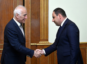 Վահագն Խաչատուրյանն ընդունել է ՏԿԵ նախարարին՝ ենթակառուցվածքային ծրագրերի ընթացքը քննարկելու նպատակով