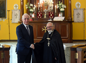 Վահագն Խաչատուրյանն այցելել է Նիցցայի Սուրբ Աստվածածին եկեղեցի և Պարսամյան կրթահամալիր