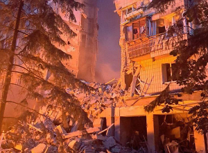 Գիշերային հարվածների հետևանքով Կիեւում բնակելի շենքեր են փլուզվել, կան զոհեր (լուսանկարներ)