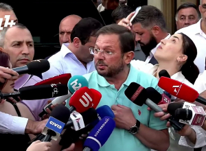 Փաշինյանը խելագարվեց, կորցրեց տիրապետումը, երբ լսեց Սամվել Կարապետյանի խոսքերը. Մանուկյան