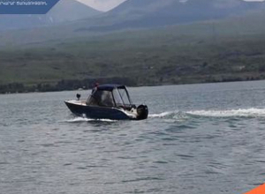 Ջրափրկարարները ափ են դուրս բերել քաղաքացիներին և թիանավակը