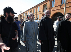 Միքայել Աջապահյանի պաշտպանները միջնորդություն են ներկայացրել քրեական հետապնդումը դադարեցնելու վերաբերյալ