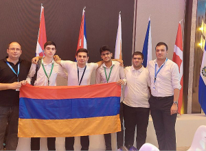 Արծաթե մեդալ՝ Քիմիայի 57-րդ միջազգային օլիմպիադայում