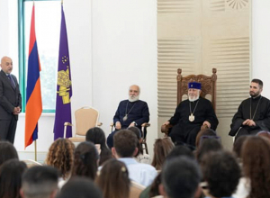Ամենայն Հայոց Կաթողիկոսն ընդունեց «ՀԲԸՄ Ֆոկուս» ծրագրերի մասնակիցներին