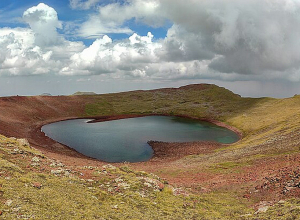 Փրկարարներն օգնության են հասել Աժդահակ լեռան ստորոտում վնասվածք ստացած արշավականին