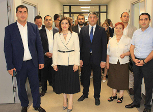 Անահիտ Ավանեսյանն աշխատանքային այցով «Վանաձոր» բժշկական կենտրոնում է