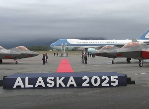 Դոնալդ Թրամփի  եւ Պուտինի օդանավերը վայրէջք կատարեցին Ալյասկայում