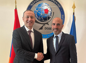 Արմեն Գրիգորյանը հանդիպել է Ֆրանսիայի Արտաքին հետախուզության ղեկավարի հետ