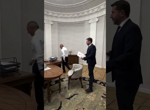 Փաշինյանը հանդիպում է ունեցել Միջազգային իրավական հարցերով ներկայացուցիչ Կարեն Ադրեասյանի հետ