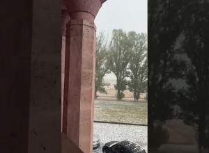 Այս պահին ուժեղ կարկուտ է տեղում Գեղարքունիքի մարզի Նորատուս գյուղում