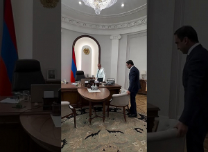 Աշխատանքային հանդիպում Երևանի քաղաքապետ Տիգրան Ավինյանի հետ