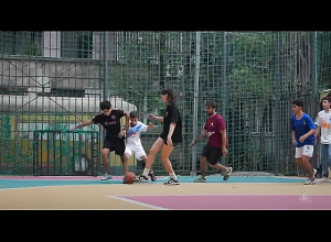 Թումանյան 1 բակում նոր գունավոր մարզահրապարակ է ստեղծվել