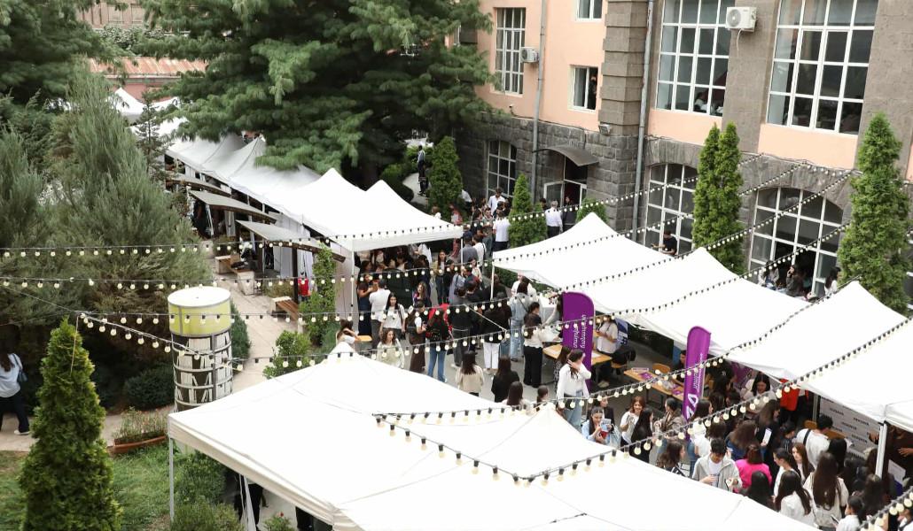 6d57be25-0f8a-4a0d-8c4f-b494c597911e