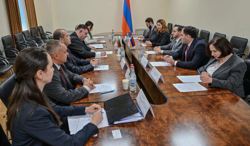 post_1758636047175863604768d2a80fba5b9