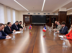 Սուրեն Պապիկյանն ընդունել է Հայաստանում Ֆրանսիայի դեսպանին
