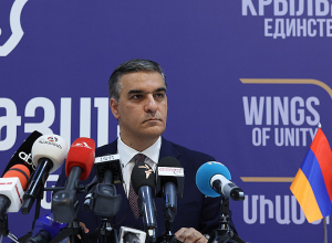 Արման Թաթոյանը պատասխանում է լրագրողների հարցերին․ ՈՒՂԻՂ